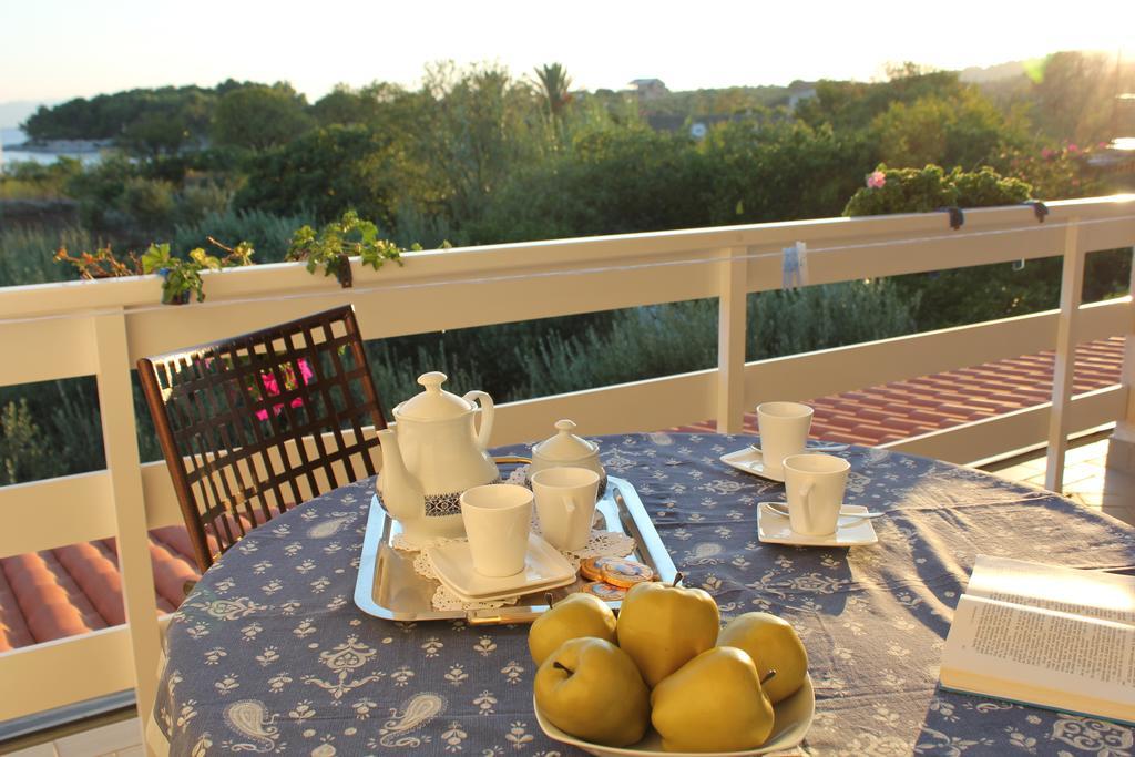 Apartments Ida Sućuraj Екстериор снимка